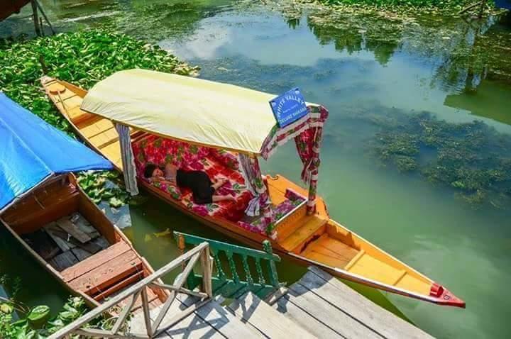 Houseboat - City Of Kashmir Hotel Srīnagar Exterior foto